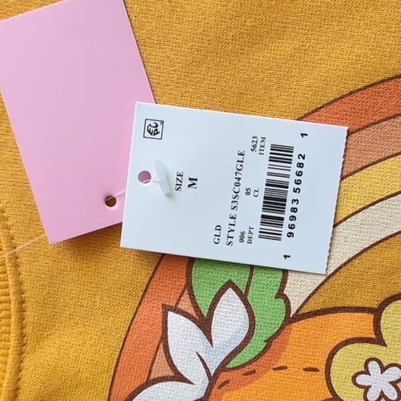 Women's Strawberry Shortcake Orange Blossom Graphic Sweatshirt Medium NEW - Picture 5 of 7